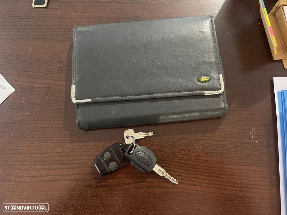 Land Rover Defender 90 2.5 TD5 Metal Top - 17