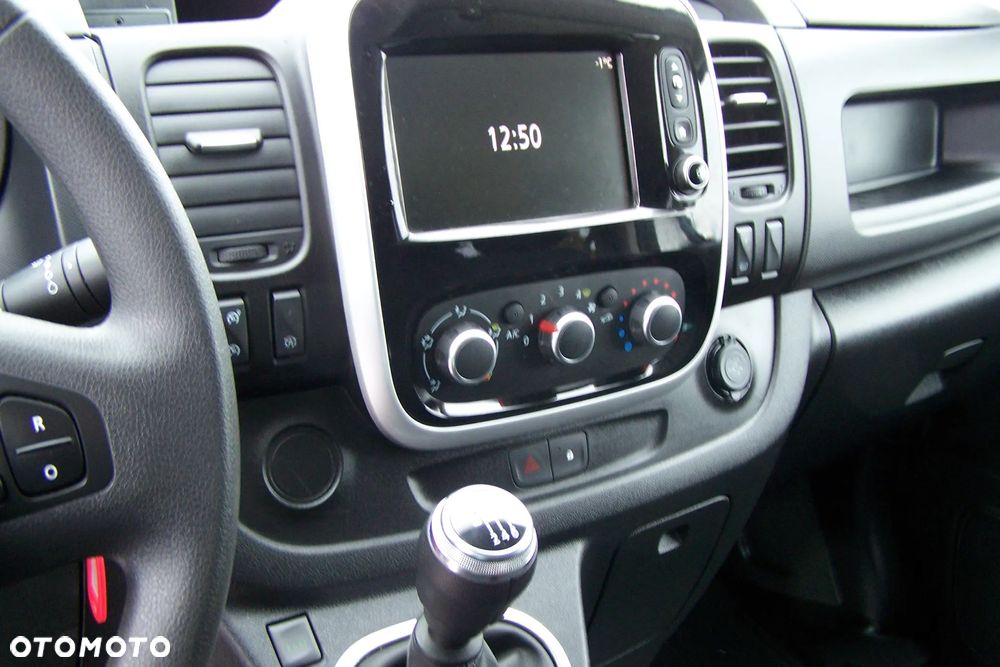 Renault Trafic - 10