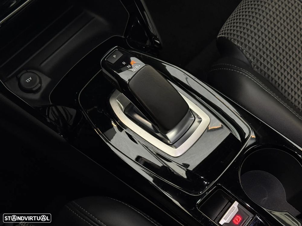 Peugeot e-208 GT - 9