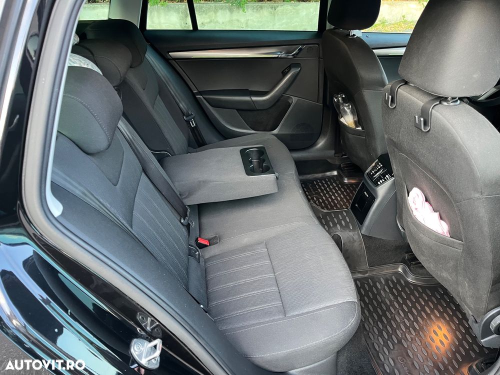 Skoda Octavia 2.0 TDI DSG Style - 7