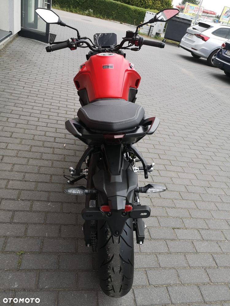 VOGE R125S - 11
