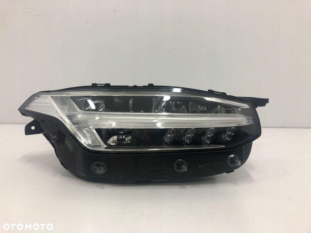 VOLVO XC90 II LIFT FULL LED 5PIN 31655775 LAMPA PRZEDNIA PRAWA - 1