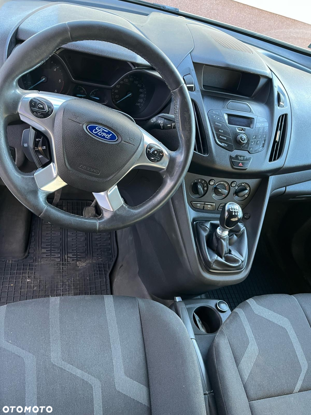 Ford Transit Connect - 17