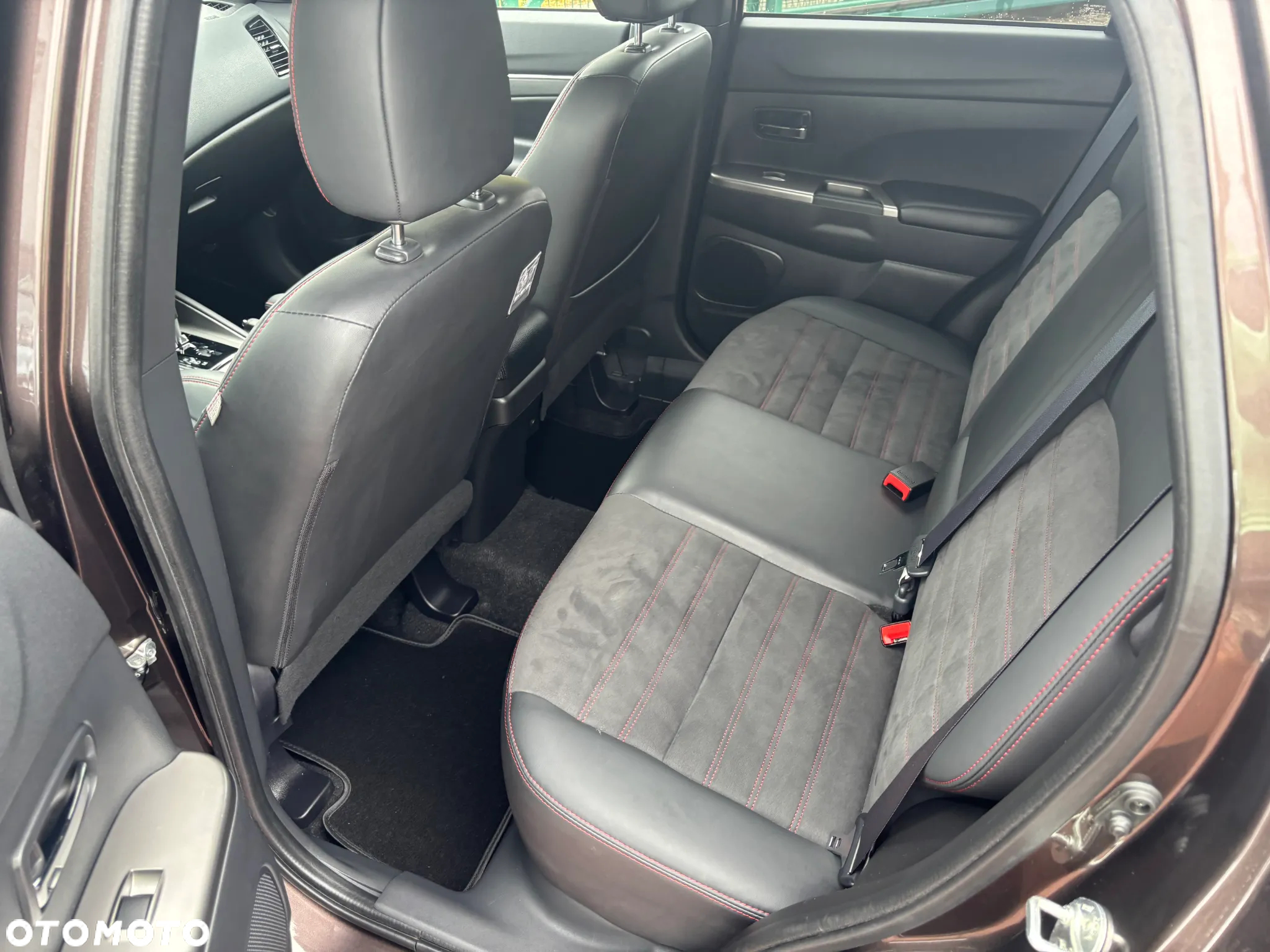 Mitsubishi ASX 2.0 2WD CVT Intro Edition+ - 17