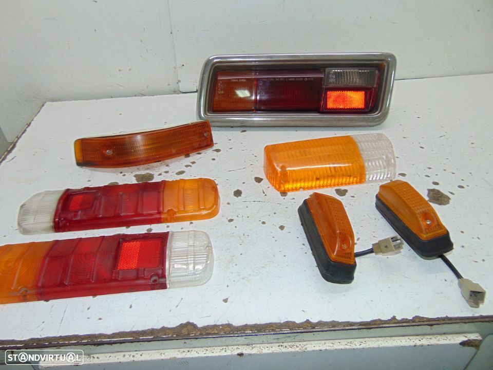 Toyota antigos farolins - 13