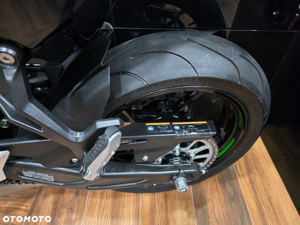 Kawasaki Z 650 - 12