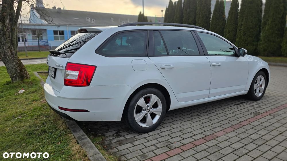 Skoda Octavia 1.4 TSI Ambition DSG - 2