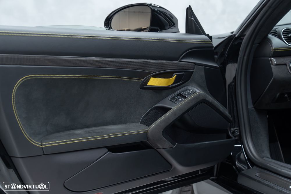 Porsche 718 Cayman GT4 PDK - 25