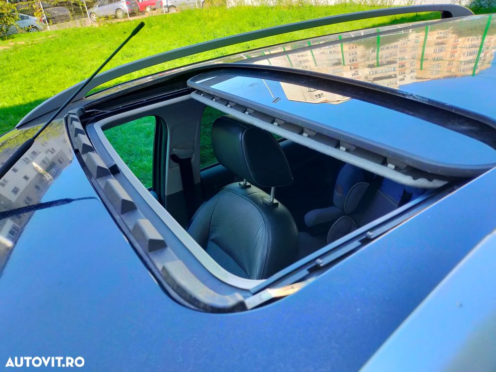 Ford Focus Turnier 2.0 TDCi DPF Titanium - 9