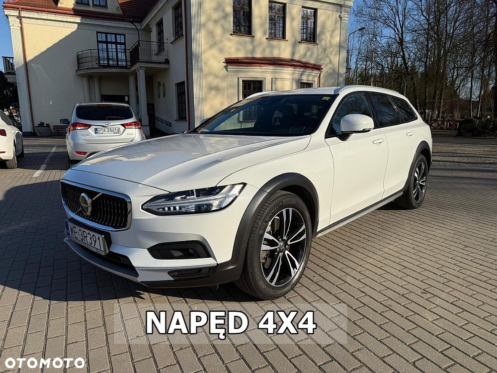 Volvo V90 Cross Country - 1