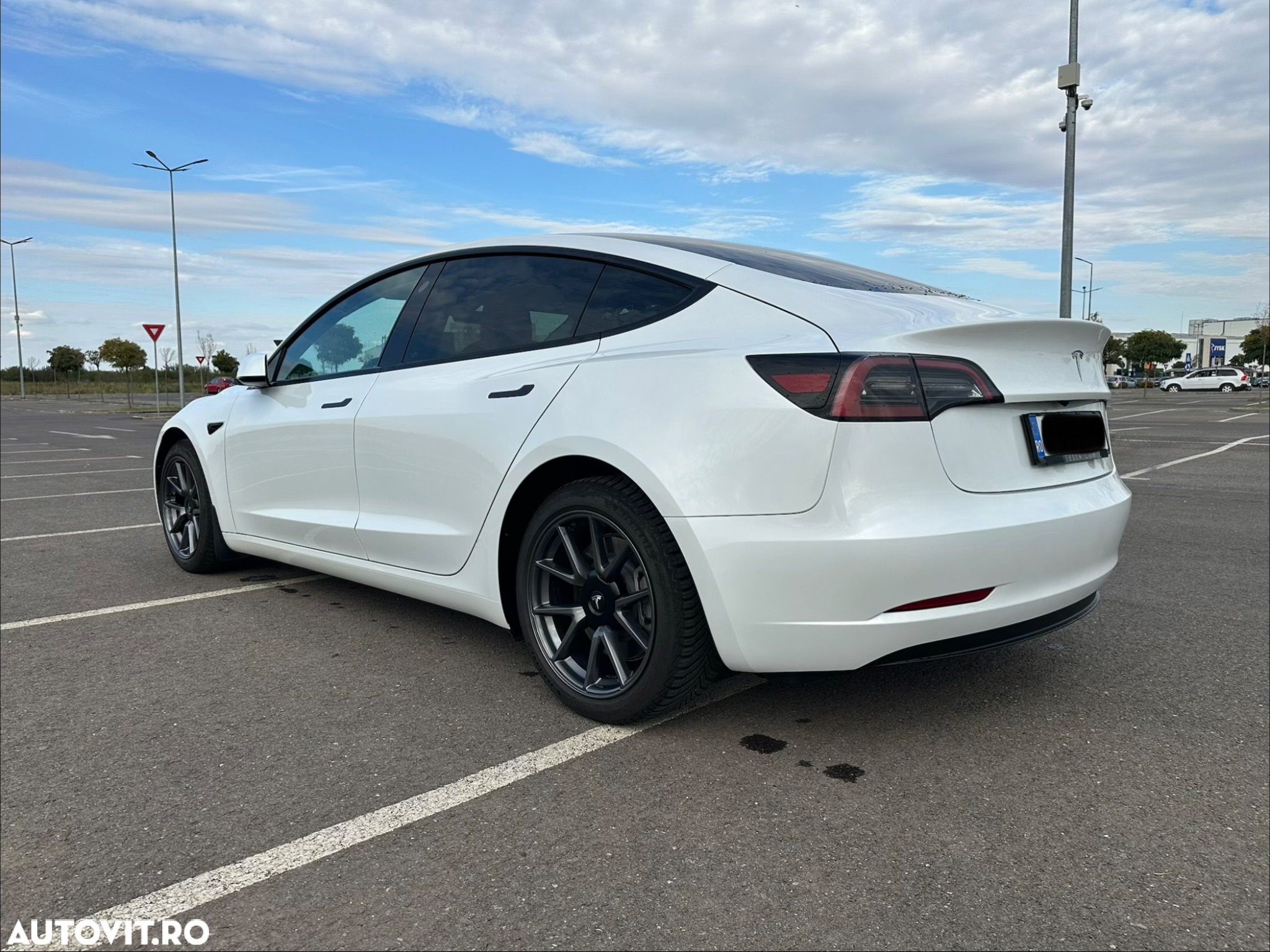 Tesla Model 3 Standard - 5