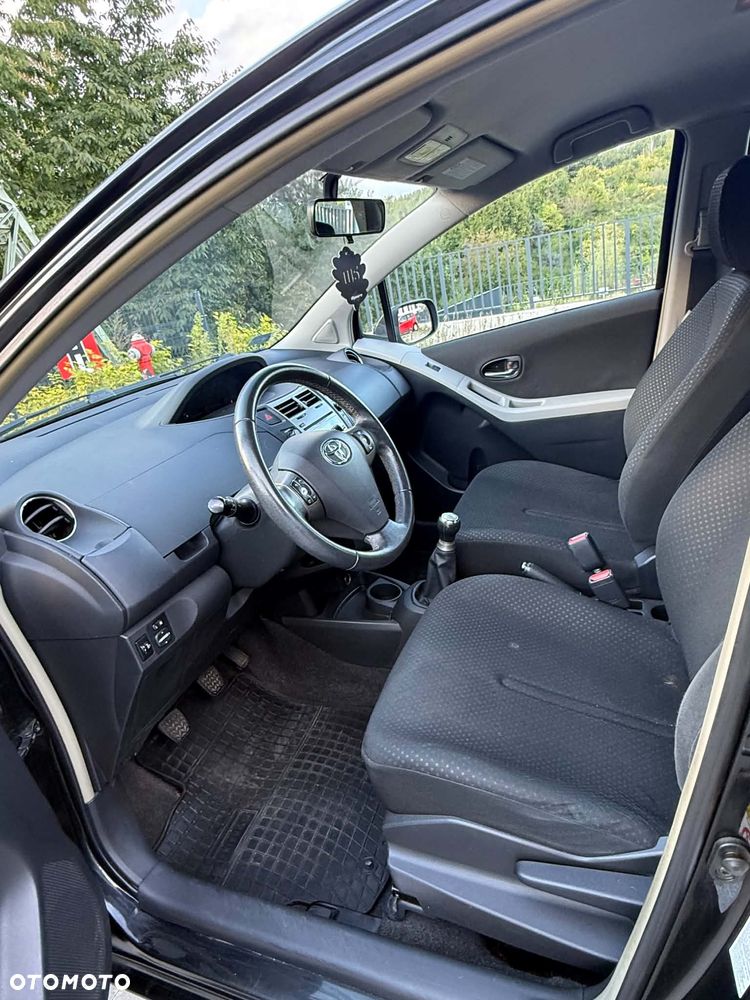 Toyota Yaris 1.0 Active - 9