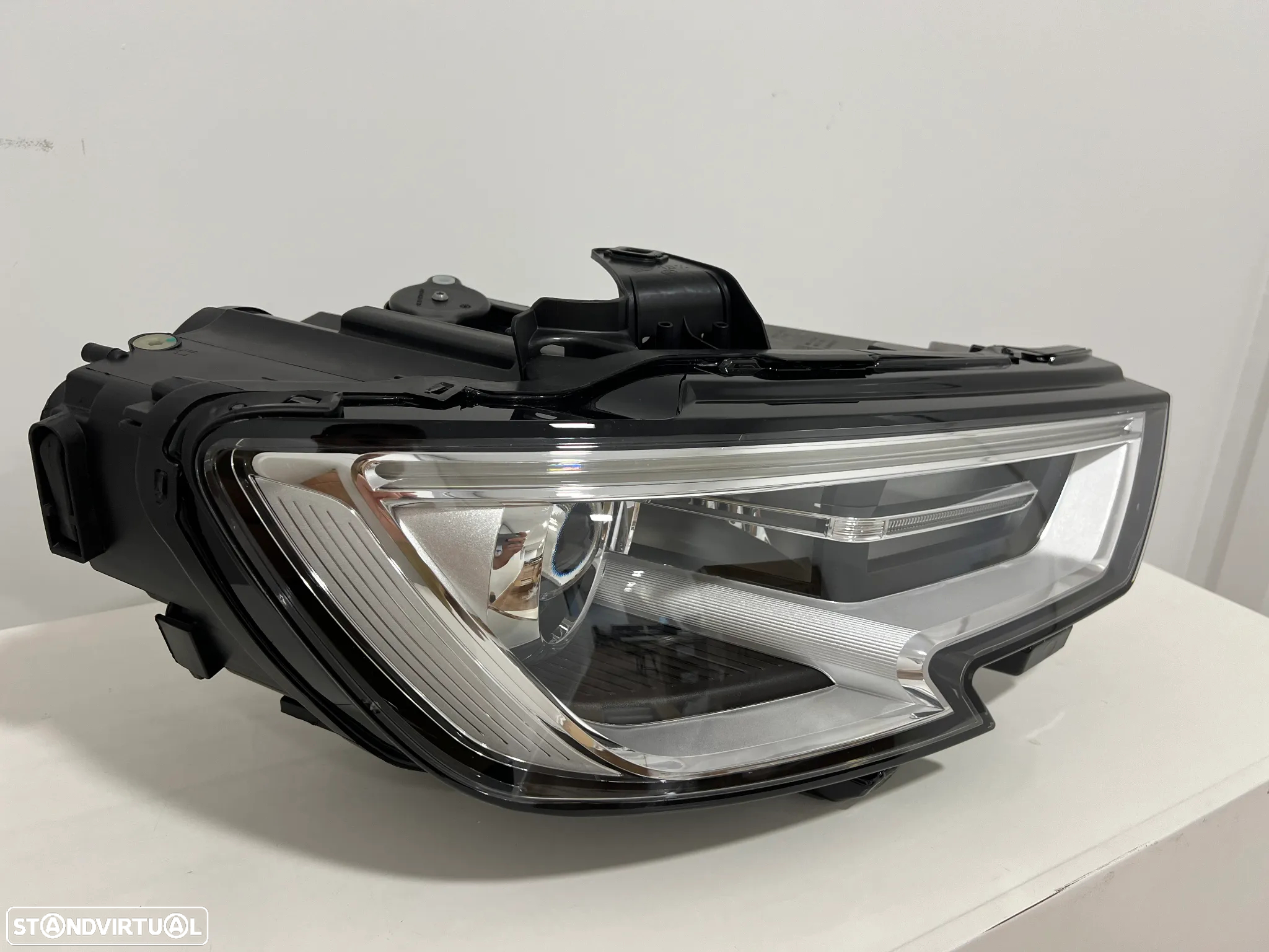Farol Otica Original Audi A3 8V Xenon lado Direito - 2