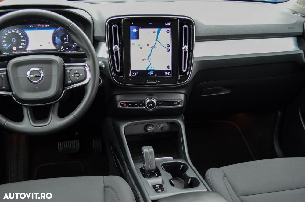 Volvo XC 40 T5 Recharge DKG Essential - 23