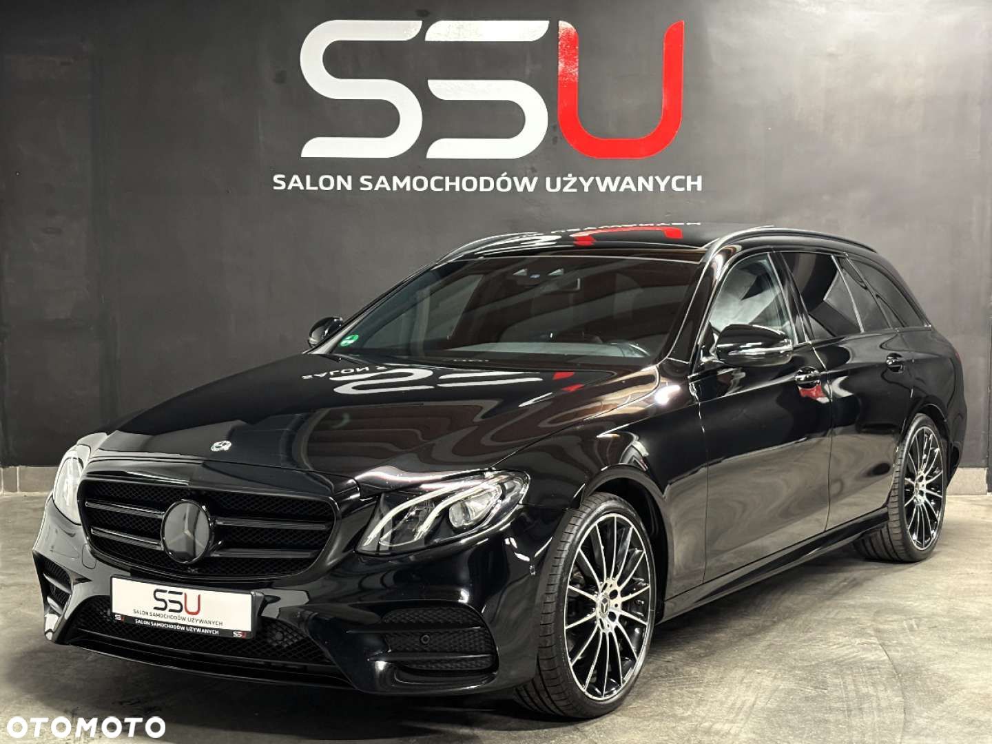 Mercedes-Benz Klasa E 220 d T 9G-TRONIC AMG Line - 1
