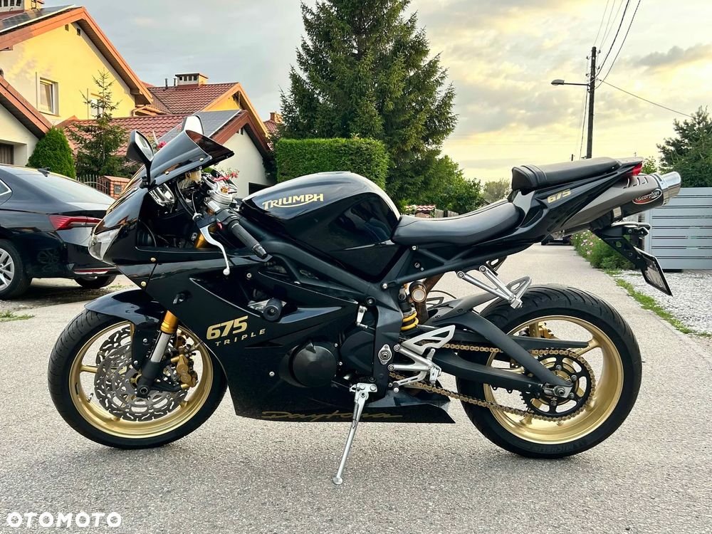 Triumph Daytona - 1