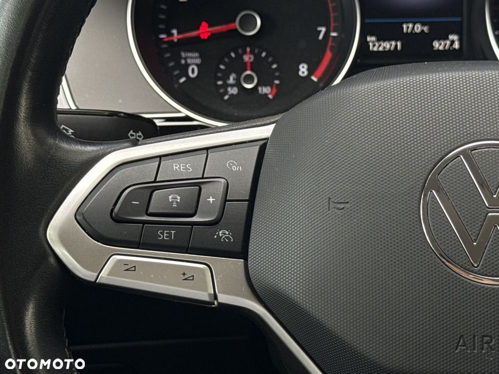 Volkswagen Passat 1.5 TSI EVO Business - 17