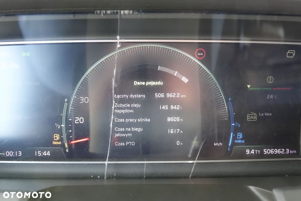 Volvo FH 500 GLOBETROTTER XL / I-SAVE / STANDARD / AUTOMAT / EURO 6 / KLIMATYZACJA POSTOJOWA / LODÓWKA / LED / NAVI / 2 ZBIORNIKI - 35