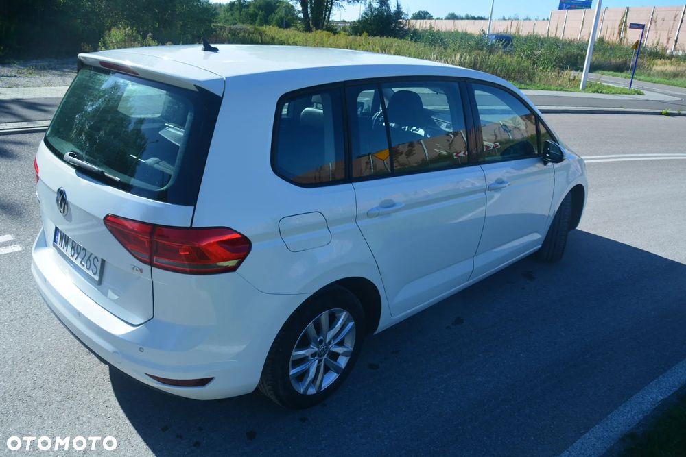 Volkswagen Touran 1.6 TDI SCR BlueMotion Technology Comfortline - 9