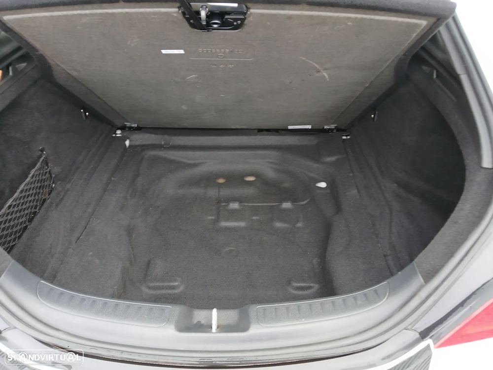 Mercedes-Benz CLA 200 (CDI) d Urban - 36