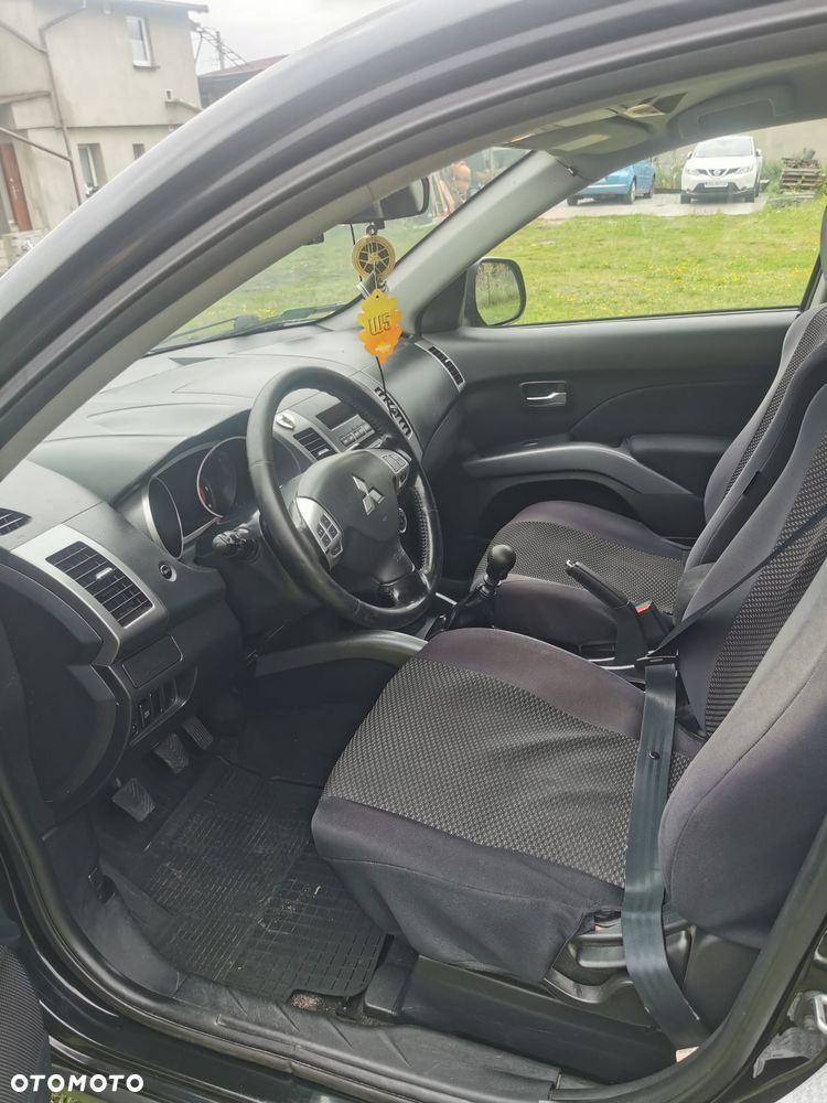 Mitsubishi Outlander 2.0 DID Instyle - 7