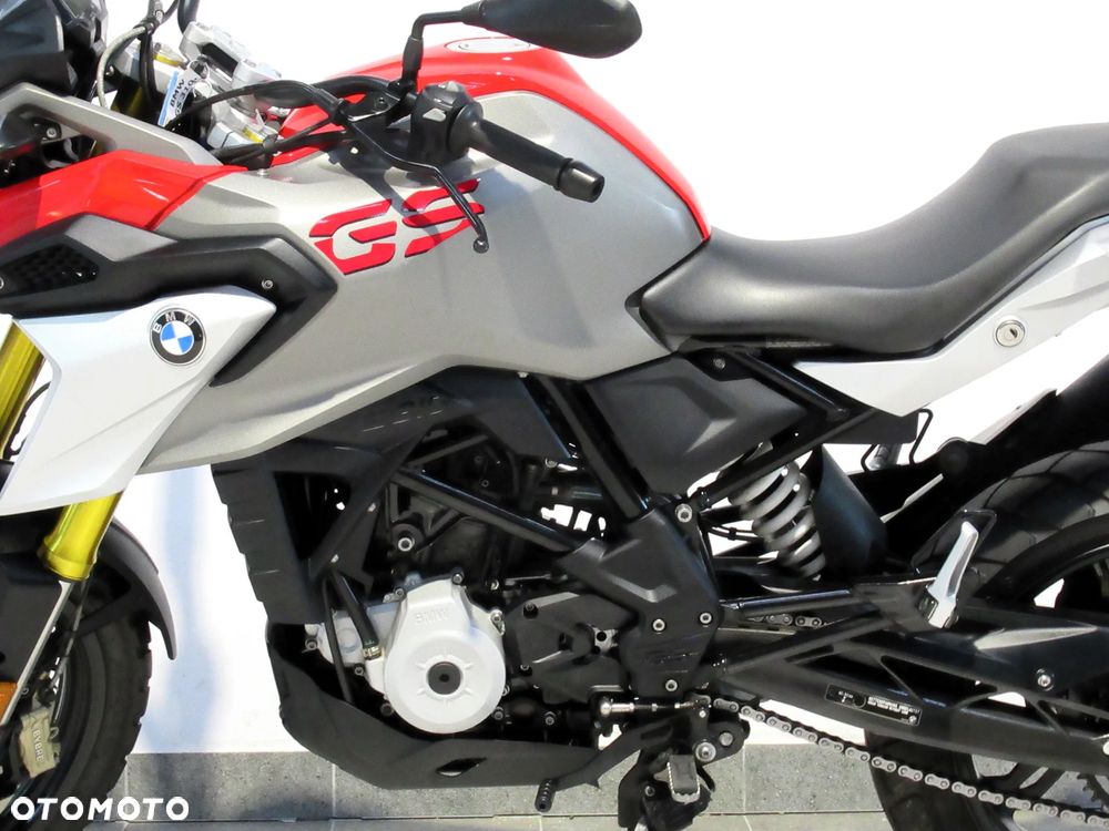 BMW G - 16