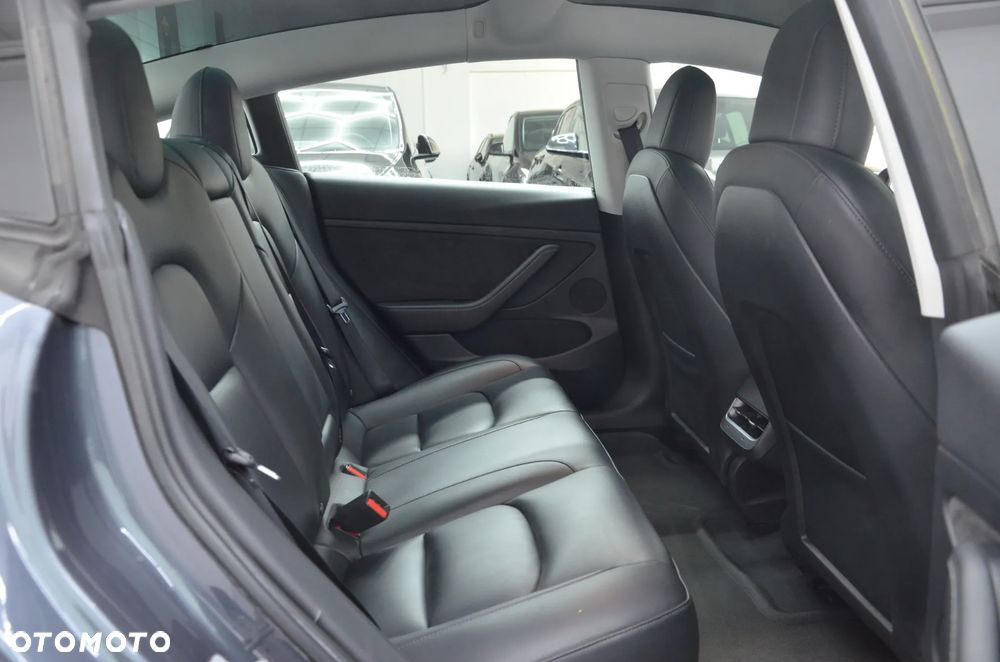 Tesla Model 3 Standard Reichweite Plus Hinterradantrieb - 14