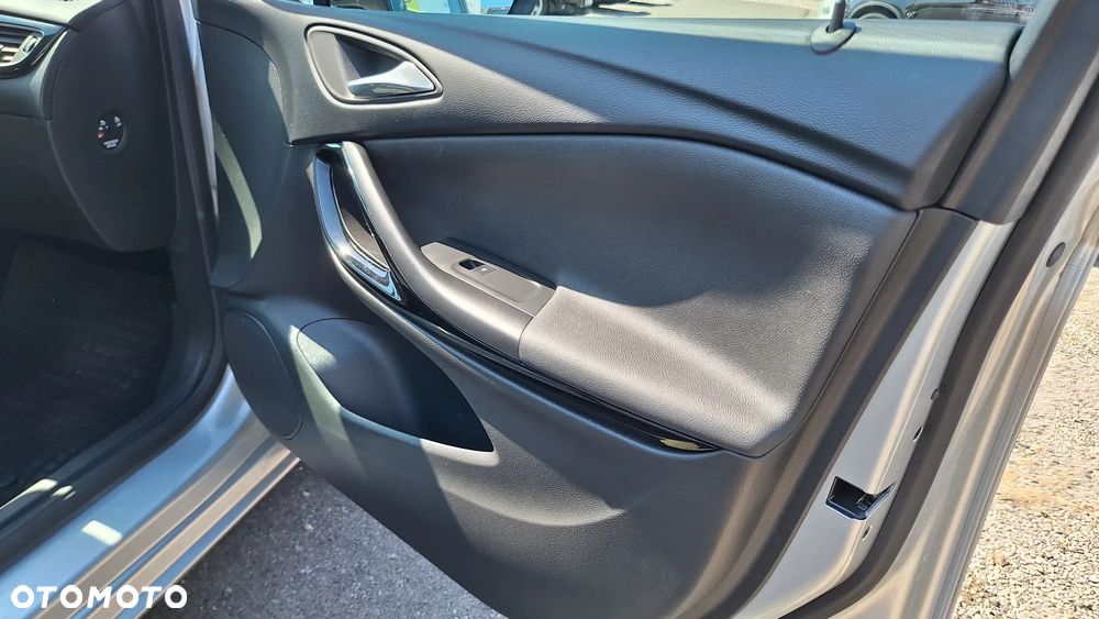 Opel Astra 1.2 T Elegance S&S - 15