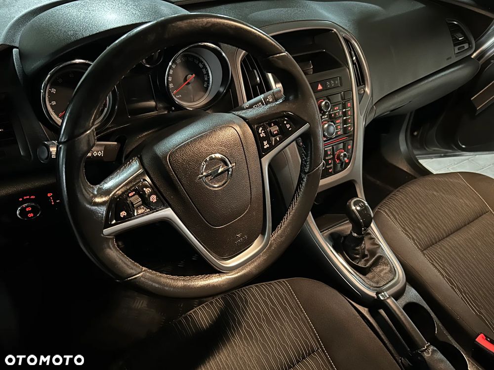 Opel Astra - 16