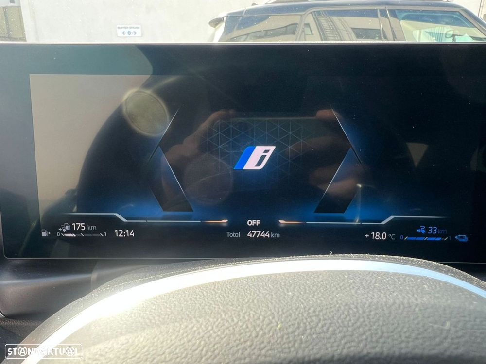 BMW 320 e Pack Desportivo M Auto - 28