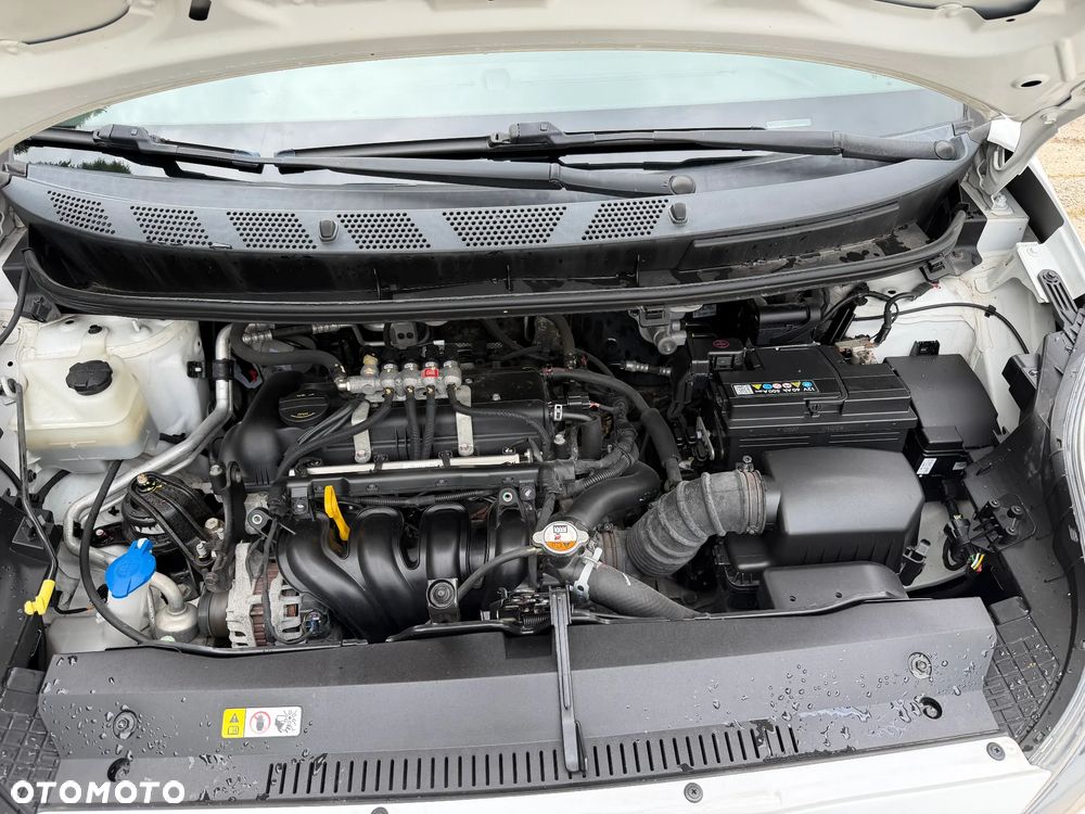 Hyundai ix20 1.4 blue Space+ - 23