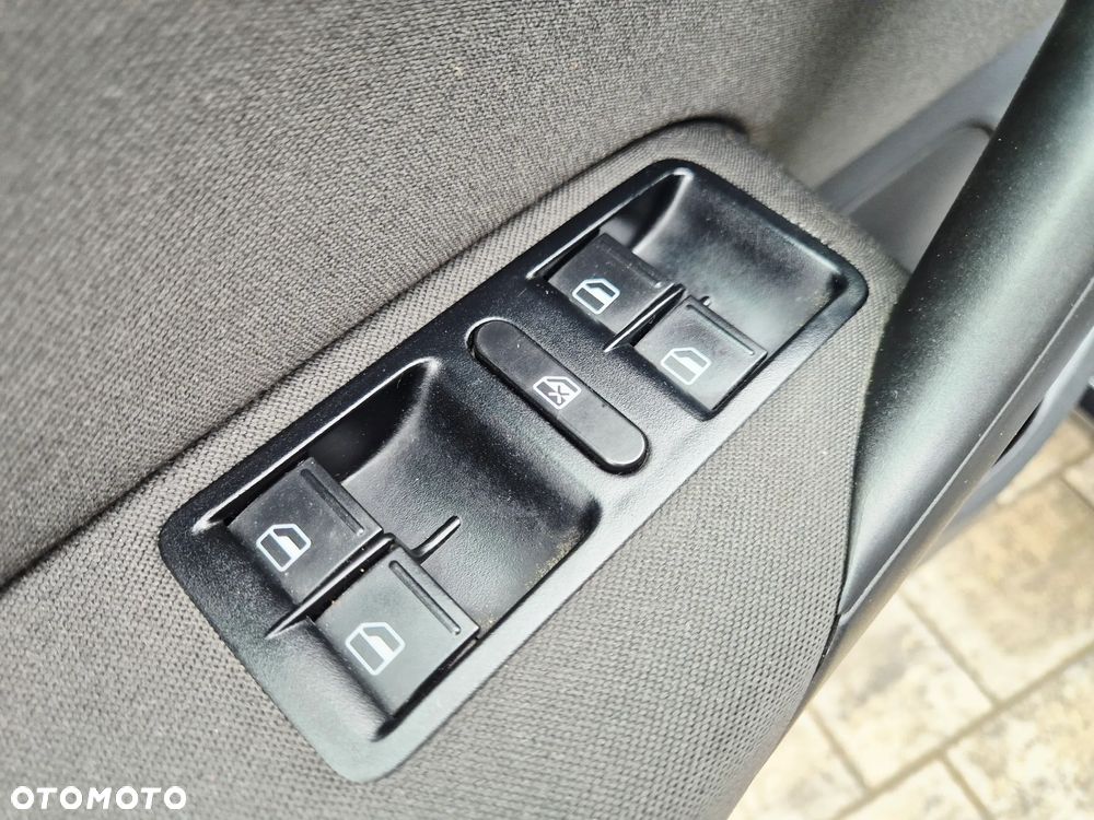 Volkswagen Polo 1.2 TSI Team - 26
