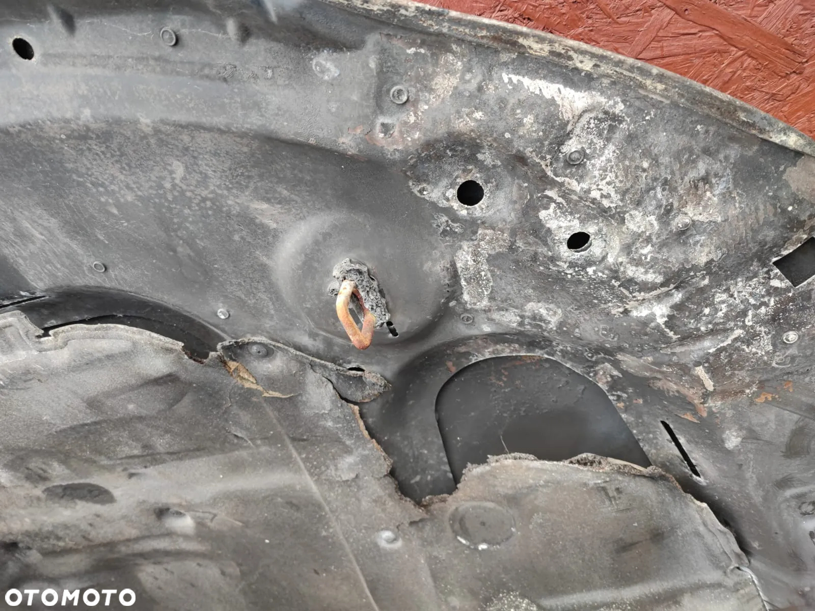 BMW E60 / E60 LCI / E61 / E61 LCI. ORYGINALNA MASKA PRZEDNIA / POKRYWA SILNIKA O NR: 7 111 385 OEM. DO LAKIEROWANIA. - 18