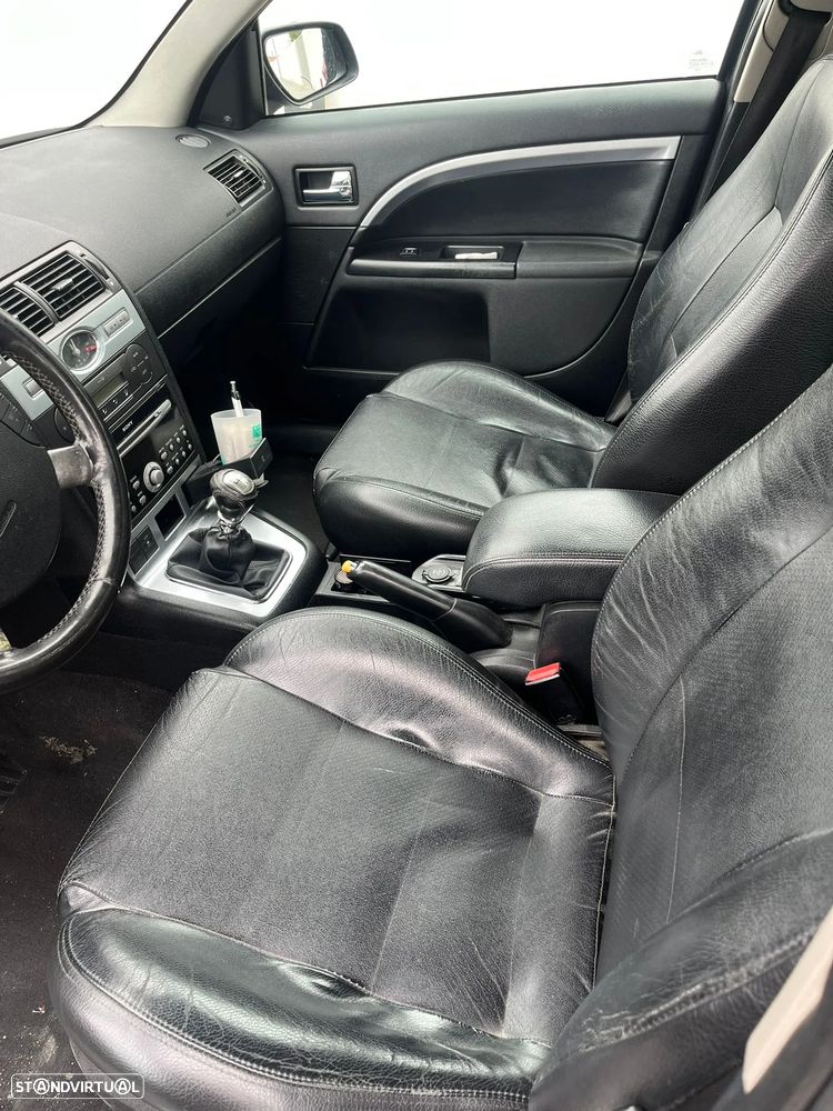 Ford Mondeo SW 2.0 TDCi Ghia Exec. - 10