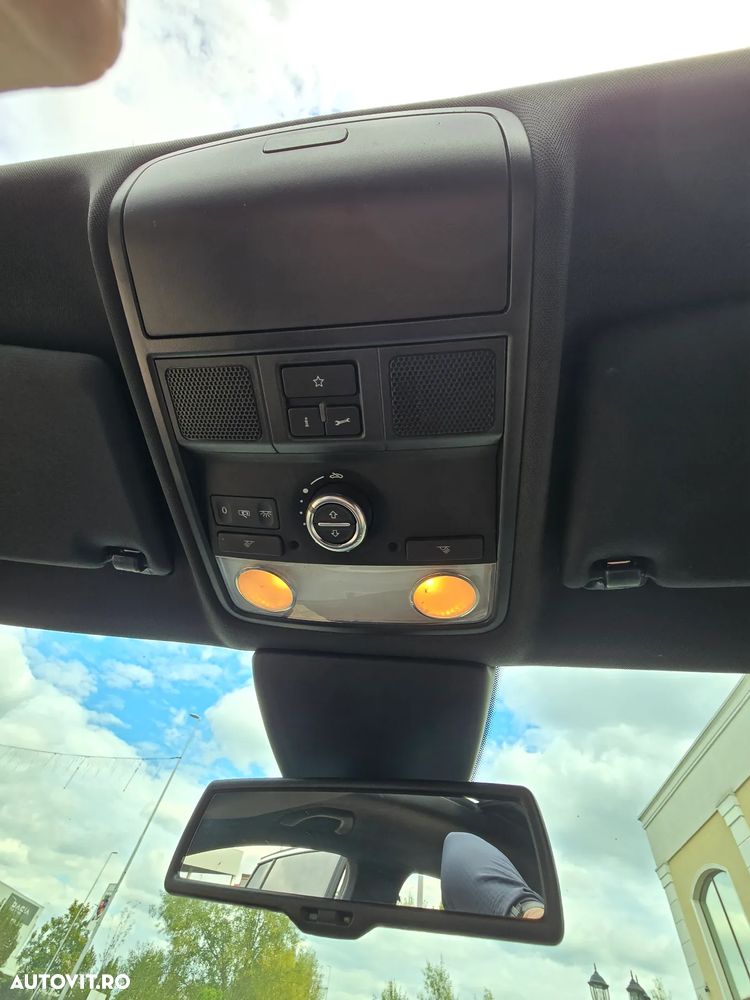 Volkswagen Tiguan - 22