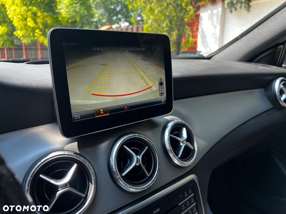 Mercedes-Benz CLA - 39