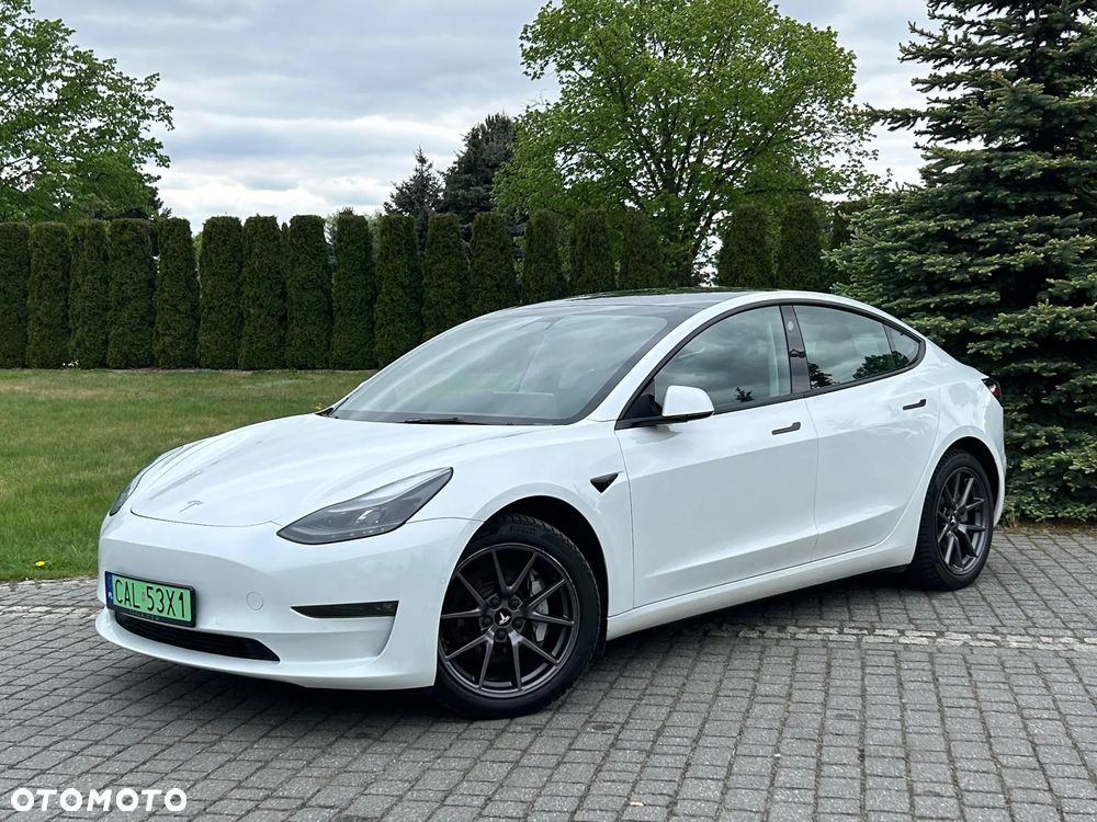 Tesla Model 3 - 2