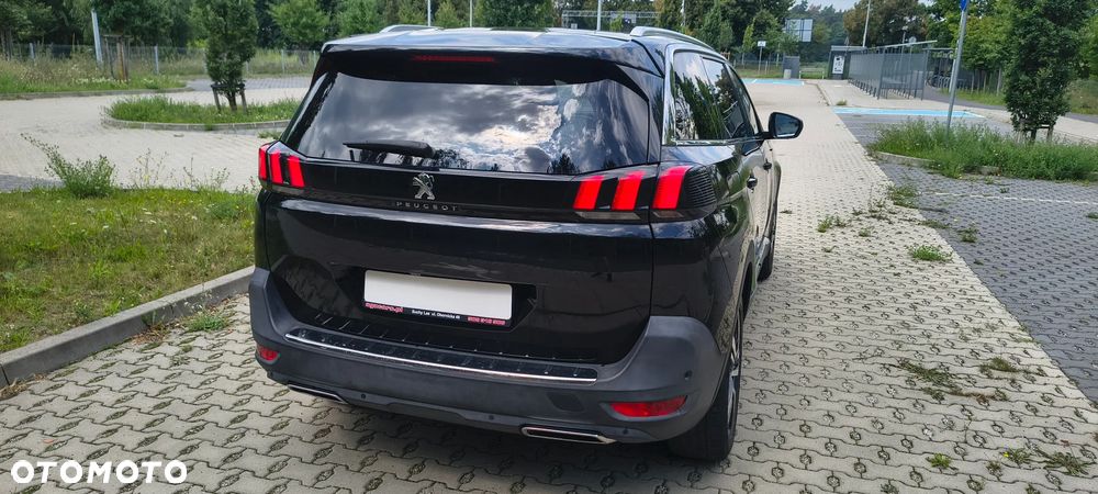 Peugeot 5008 - 5