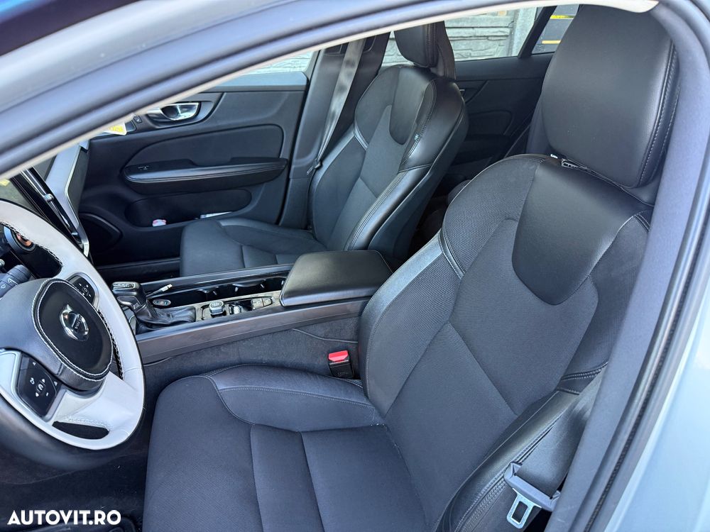 Volvo V60 D3 Momentum - 14