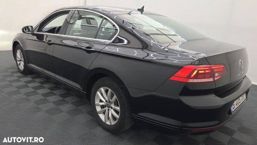Volkswagen Passat 2.0 TDI DSG Comfortline - 5