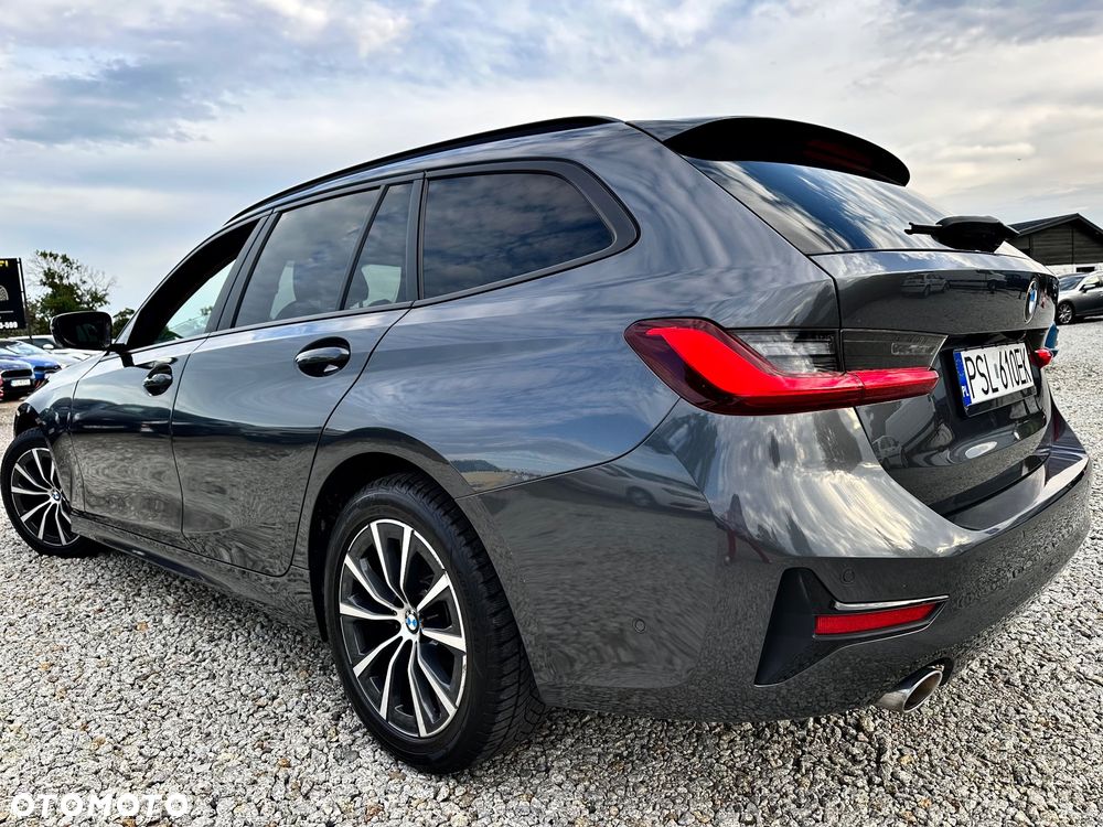 BMW Seria 3 318d Edition Luxury Line Purity - 37