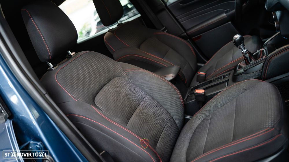 Ford Kuga 1.5 EcoBoost ST-LINE - 41