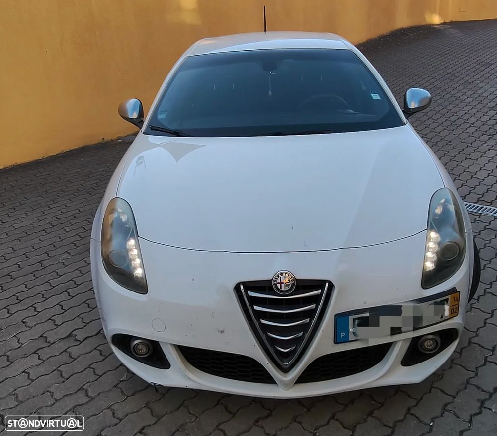 Alfa Romeo Giulietta 1.6 JTDm Distinctive - 1