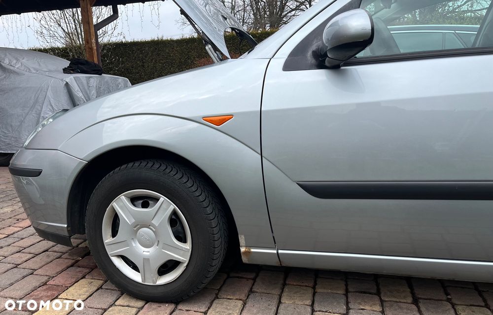Ford Focus 1.6 X100 - 14