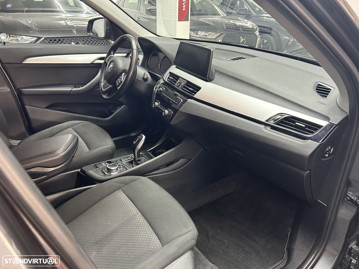 BMW X1 16 d sDrive Advantage Auto - 12