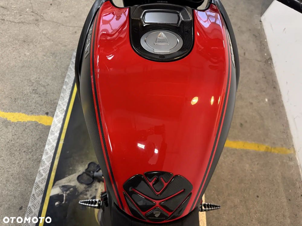 Ducati Diavel - 28