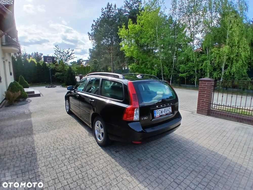 Volvo V50 1.6D Momentum - 4