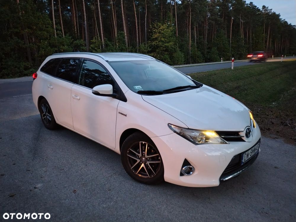 Toyota Auris 1.8 HSD Luna - 14
