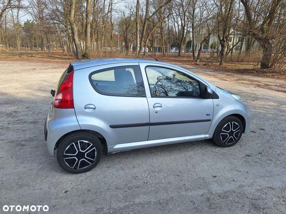 Peugeot 107 1.0 Trendy nICE - 3