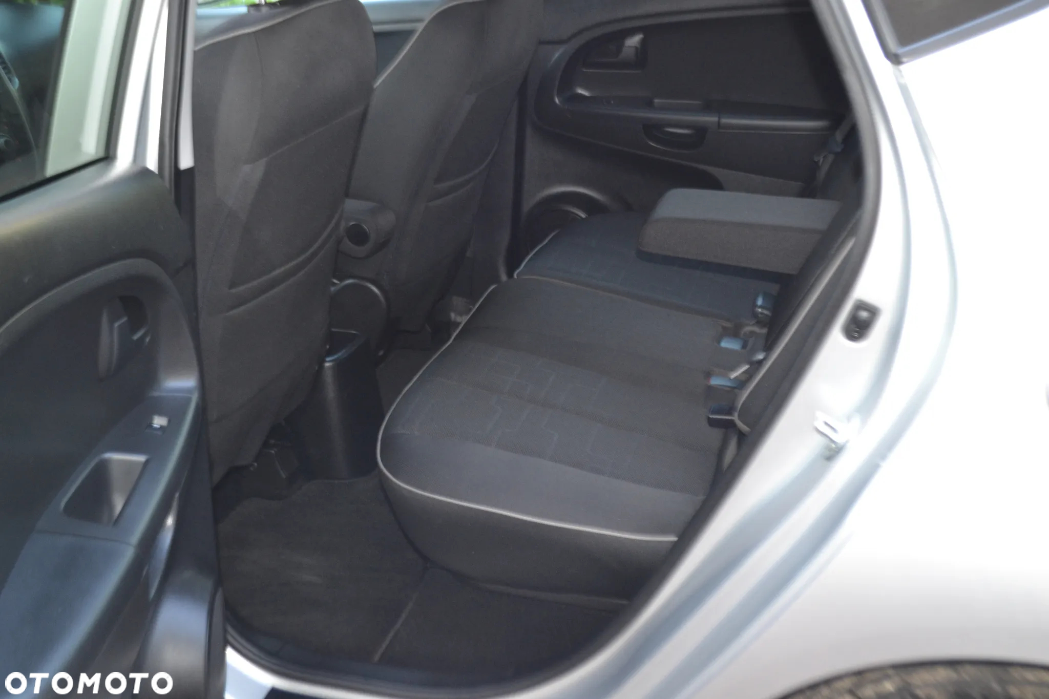 Kia Venga 1.6 CRDi 128 Fifa World Cup Edition - 22